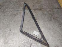 Стекло кузовное боковое правое 728RHV Audi 100 купить