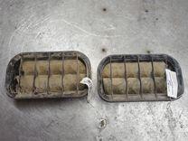 Решетка вентиляции кузова 5D64Z3 Audi 100