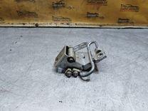 Петля двери задней правой 8YFALY Volkswagen Touran