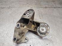 Кронштейн двигателя 19J2TV Audi A4 - Фото 1