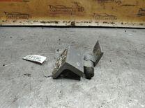 Петля двери задней правой EIEHHC Peugeot 406 - Фото 1