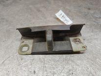 Ответная часть замка багажника 1O6VZV Audi A3