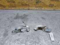 Петля крышки багажника 4D6S03 Seat Toledo