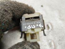 Кнопка стеклоподъемника заднего правого S5EWYU Volkswagen Passat купить с доставкой