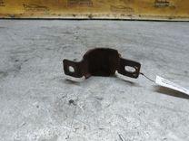 Крепление втулки стабилизатора SVNP95 Peugeot 406 - Фото 3