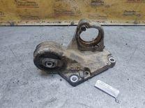 Кронштейн полуоси KNTEAU Peugeot 607 - Фото 1