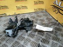 Петля двери задней левой 6A1Z7T Audi A4 купить