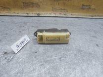 Кнопка стеклоподъемника заднего правого U9J353 Mitsubishi Grandis - Фото 4