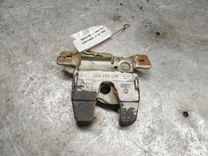 Замок багажника F880JC Volkswagen Jetta