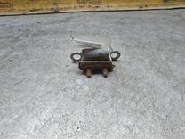 Петля крышки багажника V1GQGV Toyota Corolla - Фото 2