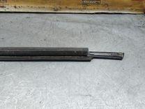 Молдинг стекла двери задней правой наружный Z036C7 Toyota Corolla Verso купить на авторазборке