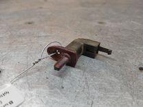 Выключатель концевой (концевик) KUHVG6 Volkswagen Passat купить