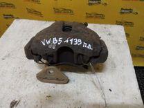 Суппорт передний левый 33P6RS Volkswagen Passat