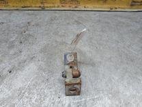 Петля двери задней правой HM4G97 Skoda Fabia купить на авторазборке