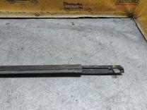 Молдинг стекла двери задней левой наружный J8G26C Toyota Corolla Verso купить в магазине запчастей бу