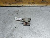 Петля двери передней правой GPGFWX Volvo S60 купить в магазине запчастей бу