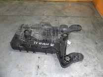 Полка аккумулятора 23L25X Volkswagen Touran - Фото 2