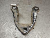 Кронштейн крепления балки подвески O124BD Opel Zafira