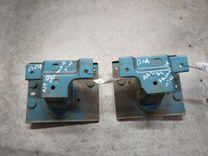 Кронштейн крепления бампера переднего O2V4IS Mazda Premacy