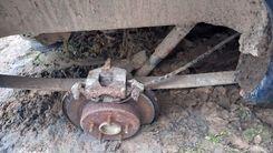 Суппорт задний правый F7RW9R Chrysler Voyager - Фото 2