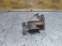 Подушка крепления КПП Q1MT4H Toyota Corolla - Фото 3