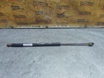 Амортизатор крышки багажника (3-5 двери) 63F9WQ Toyota Corolla Verso - Фото 2