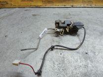 Замок двери передней правой U5U6O0 Mazda Premacy купить на авторазборке