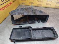 Короб предохранителей YN1G6Y Mercedes C W202 undefined