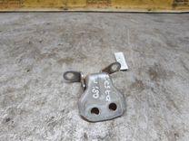 Петля двери задней правой O5MXXB Ford Fiesta купить в магазине запчастей бу