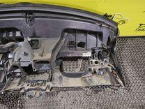 Панель передняя салона (торпедо) 7SG139 Peugeot Partner undefined