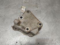 Кронштейн двигателя DF52M0 Peugeot 307