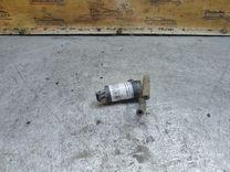 Насос (моторчик) омывателя стекла P3TDL3 Ford Mondeo - Фото 2