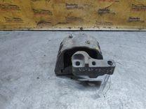 Подушка крепления двигателя 86B42A Volkswagen Golf