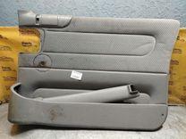 Обшивка двери задней правой (дверная карта) E64UUC Peugeot 806 - Фото 1