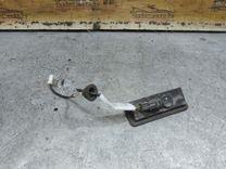 Кнопка открытия багажника Y039EM Ford Focus - Фото 3