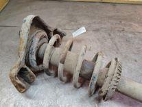 Амортизатор передний левый B4OTP6 Volkswagen Passat купить на авторазборке