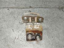 Петля крышки багажника D9347F Seat Alhambra - Фото 1