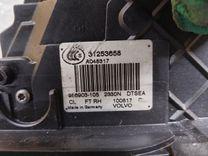 Замок двери передней правой R9S93C Volvo XC70 undefined