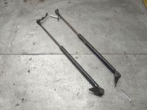 Амортизатор крышки багажника (3-5 двери) 6M5YYM Toyota Yaris