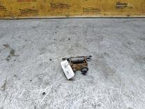 Петля крышки багажника B0R0VJ Toyota Corolla undefined