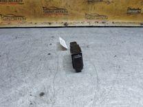 Кнопка аварийной сигнализации LAI6YE Toyota Corolla