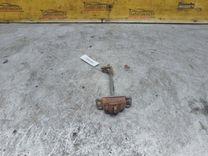 Ограничитель открывания двери задней 3XE9PM Hyundai Getz купить с доставкой. Огромный выбор запчастей и марок авто. У нас есть практически все.