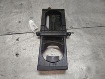 Подстаканник Y04TQV Toyota Avensis купить на авторазборке