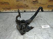 Крюк капота B2L9KN Audi A4 - Фото 2