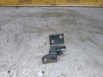 Петля двери передней правой Z048BV Peugeot 406
