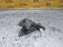 Кронштейн двигателя OF8BT6 Subaru Forester