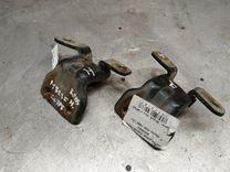 Петля двери задней левой NWM0E4 Mazda 323F