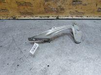 Петля капота правая 7EOJ4A Ford Focus - Фото 2