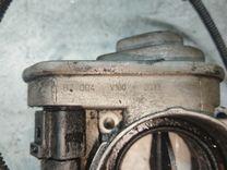 Заслонка дроссельная U17J6D Volkswagen Golf - Фото 3