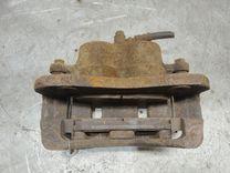 Суппорт передний правый 5P4E92 Hyundai Trajet купить на авторазборке